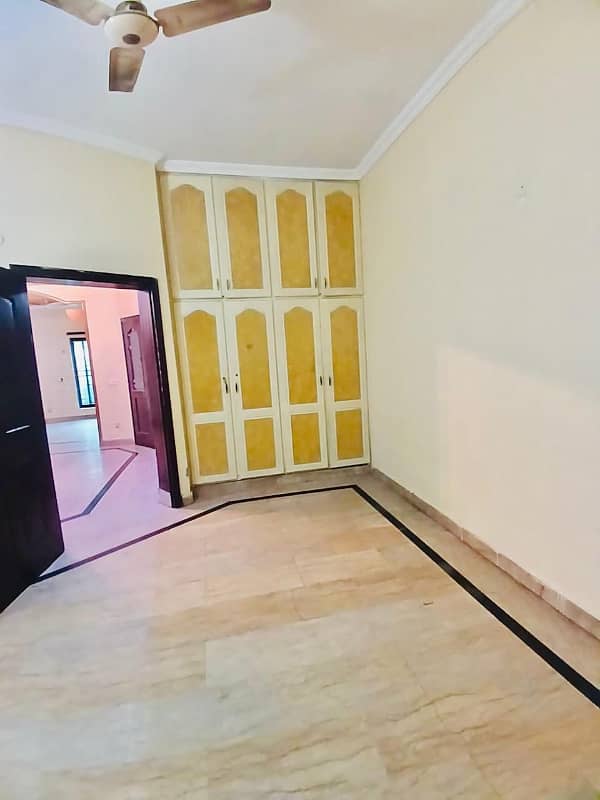 5 marla house for rent in johar town for Family and Silent office (Call center + Software house) 0