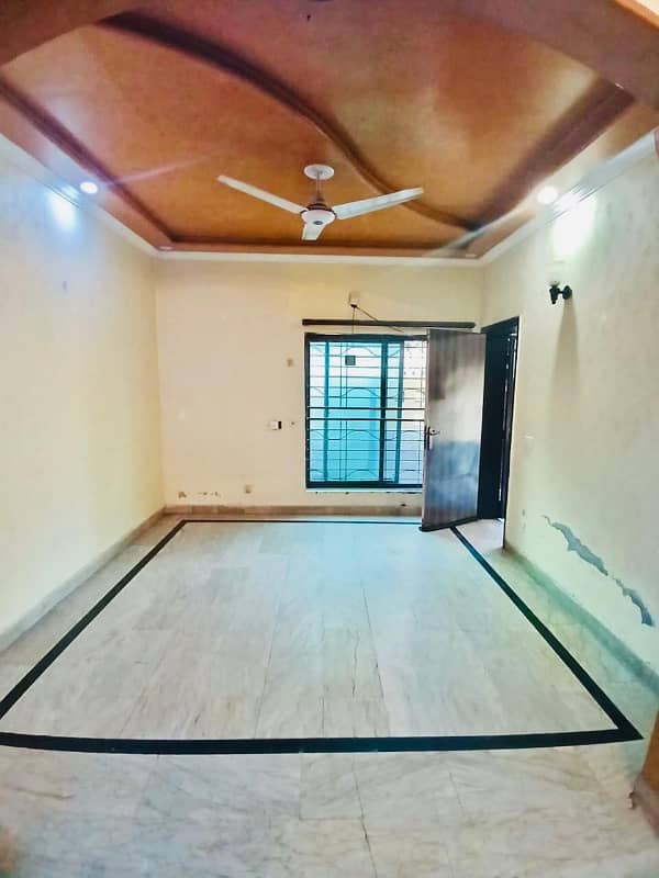 5 marla house for rent in johar town for Family and Silent office (Call center + Software house) 4