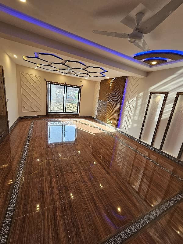 Brand New House For Sale In G15 Size 12 Marla Double Storey Near To Markaz Park Masjid Best Location More Ten Options New &Amp; Old House Available 14