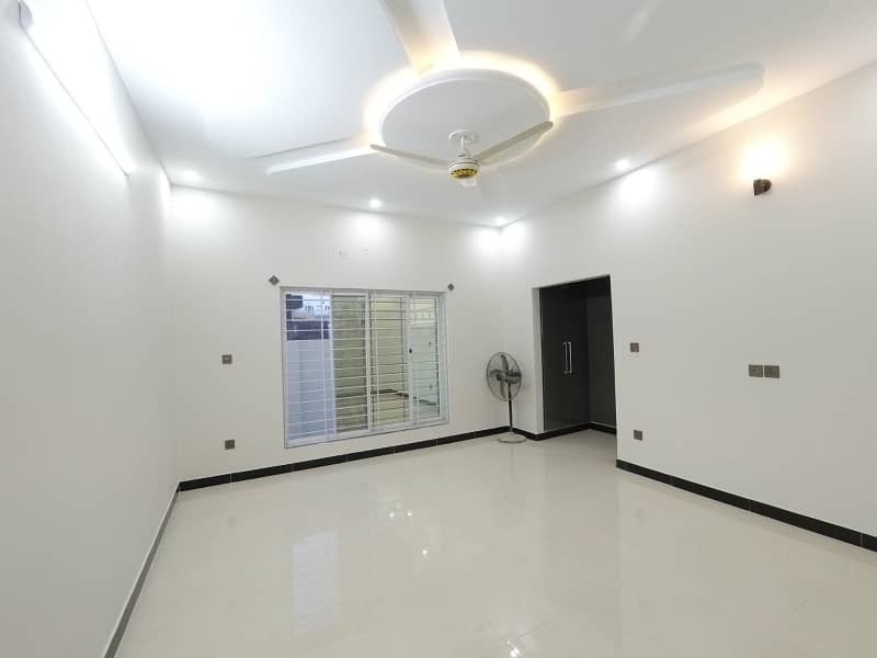 Upper Portion For Rent In G15 Size 12 Marla Near To Markaz Park Masjid Best Location Five Options Available 0