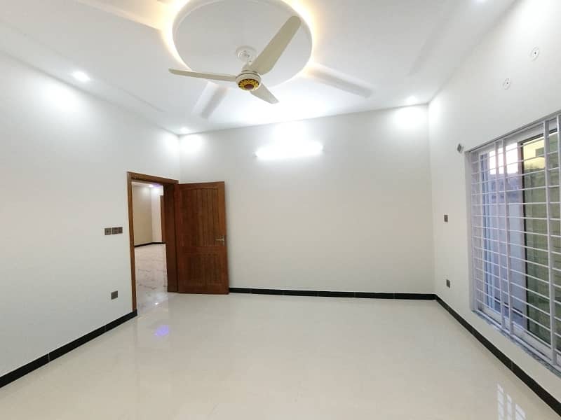 Upper Portion For Rent In G15 Size 12 Marla Near To Markaz Park Masjid Best Location Five Options Available 10