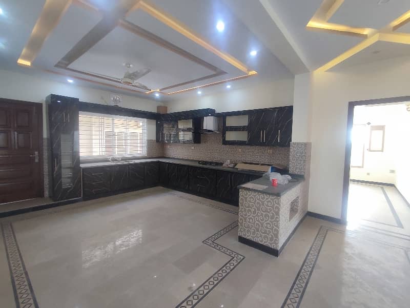 Upper Portion For Rent In G15 Size 1 Kanal Separate Gate Entrance Water Gas Electricity All Facilities Near To Markaz Best Location Five Options Available 6