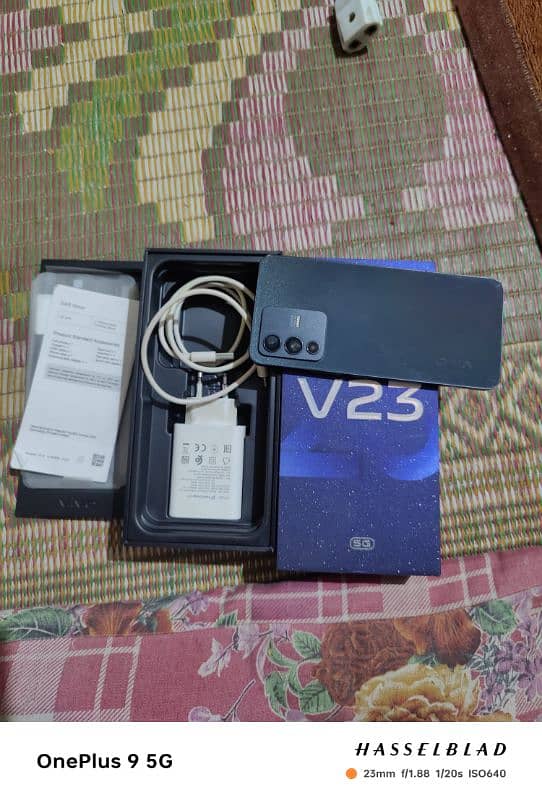 Vivo V23 5g with all assesres 12gh 256gb 3