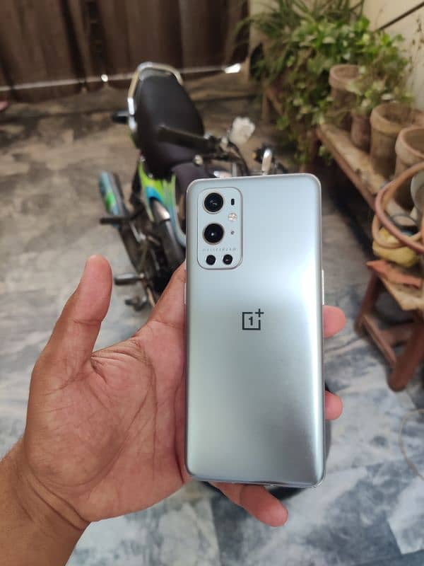 Oneplus 9 pro Water pack 12/256 5