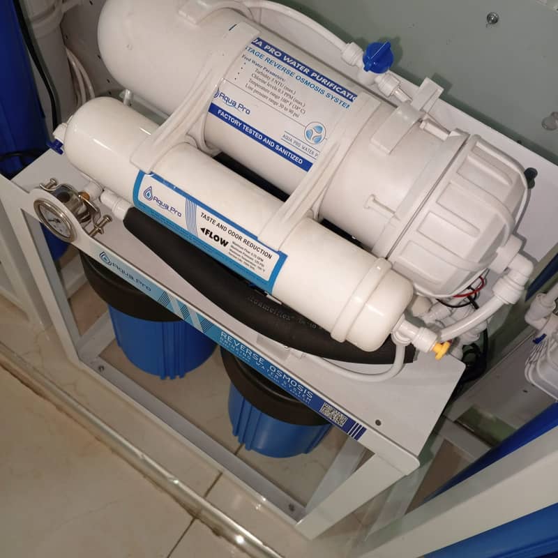 Reverse osmosis/ water filters/ sftoner/ Chiller/UV filling machines 5