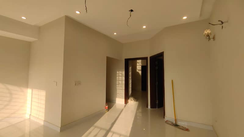 1 BEDROOM APARTMENT IS AVAILABLE FOR RENT IN JASMINE BLOCK BAHRIA TOWN LAHORE 8