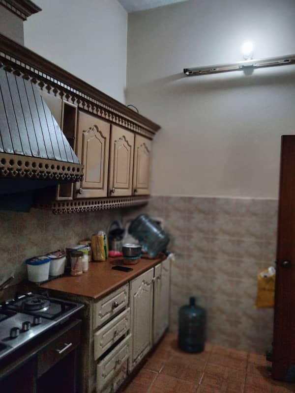 MIAN ESTATE OFFERS 7 MARLA LOWER PORTION with 3 BEDS AVAILABLE FOR RENT FOR FAMILY 7