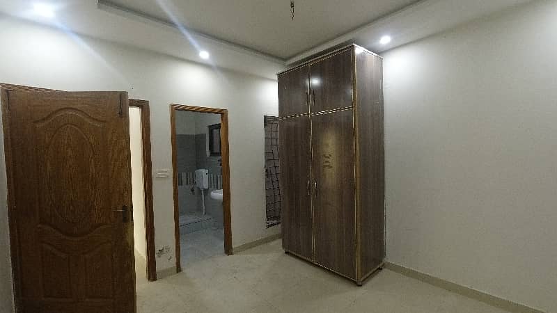 600 Sq. Ft Building For Sale In Lahore 11