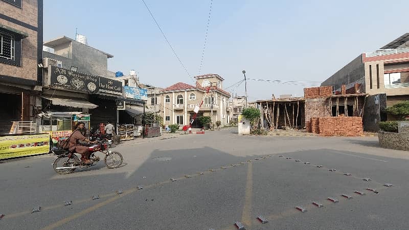 600 Sq. Ft Building For Sale In Lahore 17