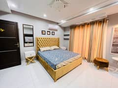 Furnish laxry apartment bahria town lahore par day weekly available for rent