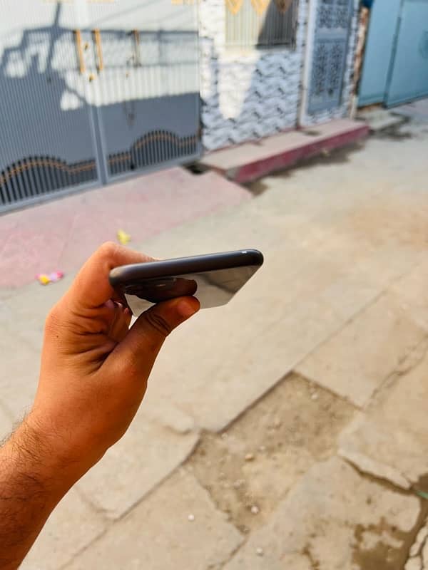 iphone 11 non pta sim time avlble 6