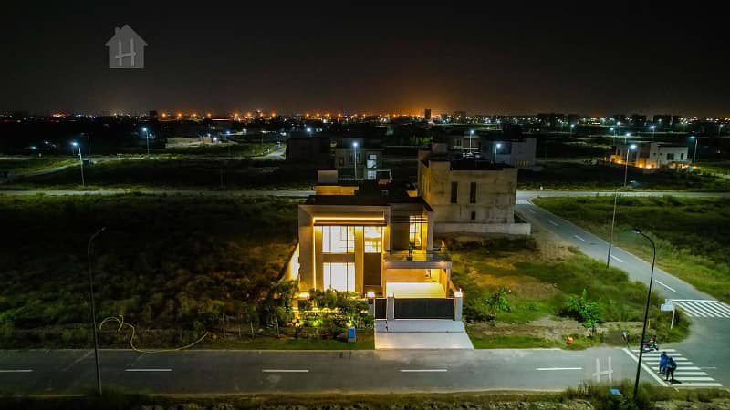 100 % Original Available Option- 1 Kanal House - Full basement - Swimming Pool In DHA Y Block Phase 7 43