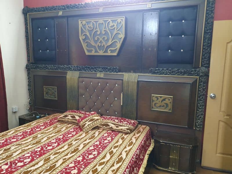 KING SIZE BED AND DRESSING 3