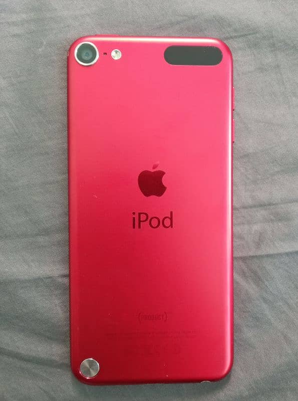 Apple iPod touch with 10/7 condition. 1