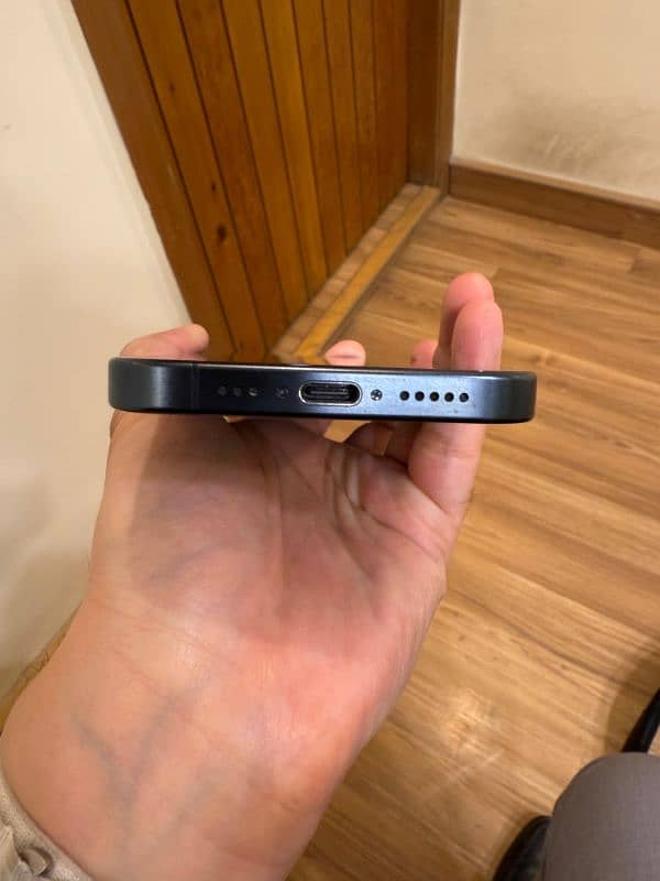 iPhone 15 pro , 512GB , PTA Approved Excellent condition 2