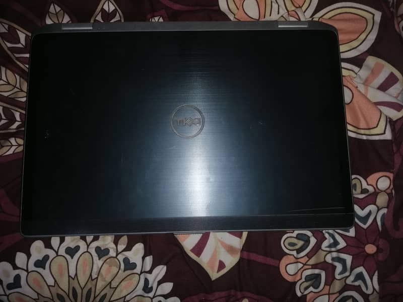 Dell latitude E6520 (8GB Ram, HDD 320GB Storage) 1