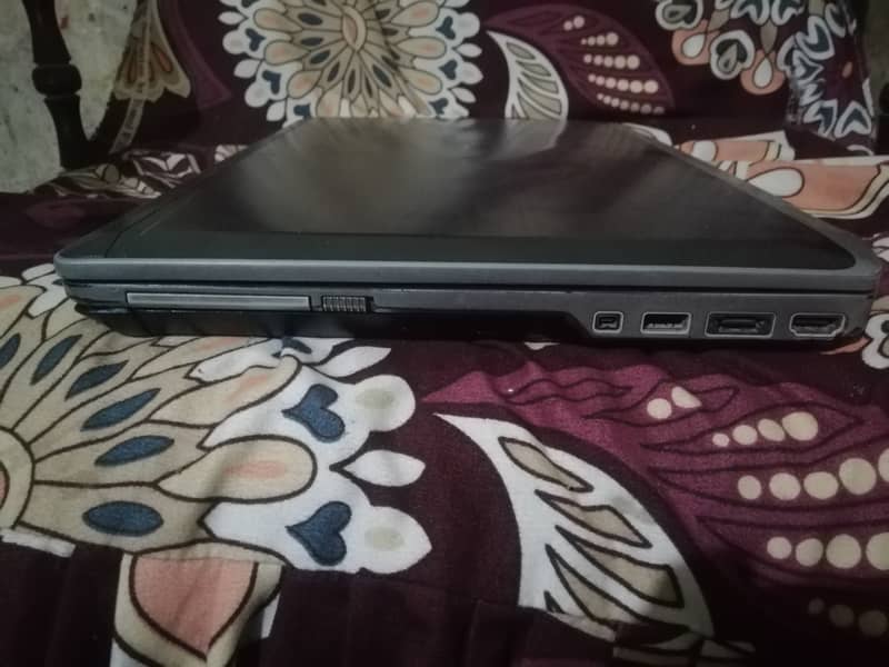 Dell latitude E6520 (8GB Ram, HDD 320GB Storage) 2