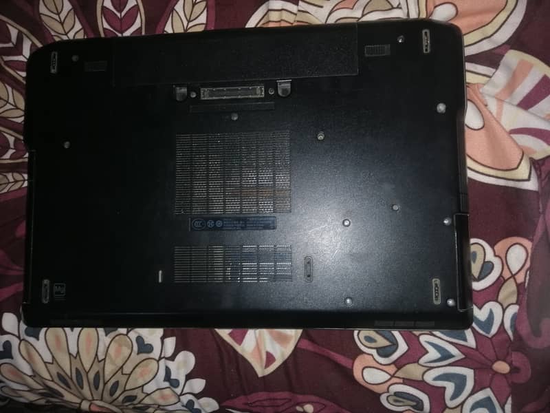 Dell latitude E6520 (8GB Ram, HDD 320GB Storage) 7