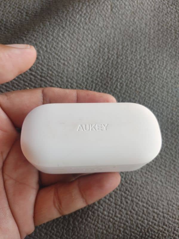 Aukey 21p earbud 3