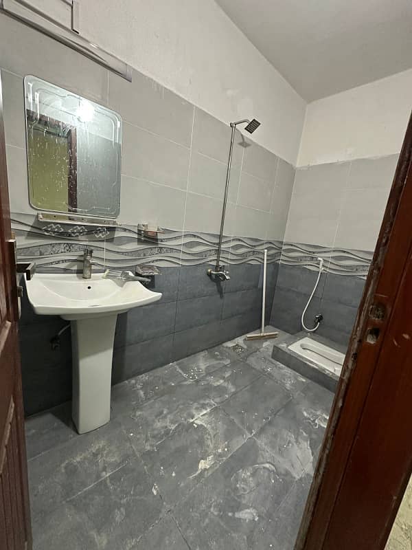 2 Bed Apartment for Rent in Gulraiz near Bahria Town 3