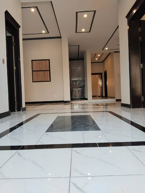 Extremely Beautiful Upper Portion For Rent ,Walking From Zoo. Also . Main Gate Separate 11