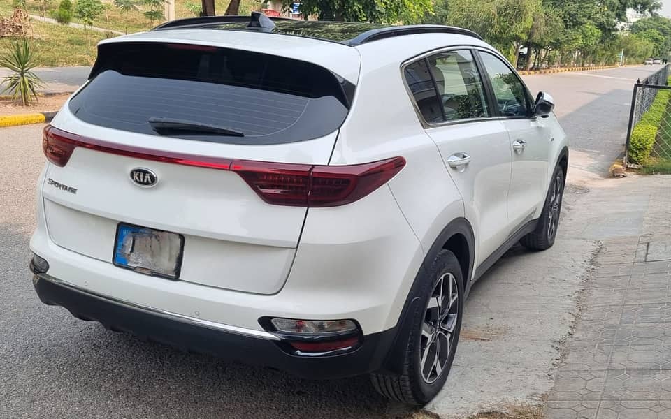 KIA Sportage AWD 2020 4