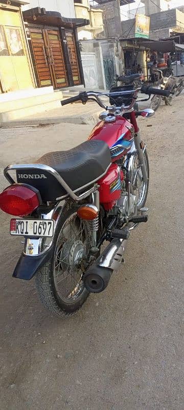 Honda 125 Karachi no 2024 2