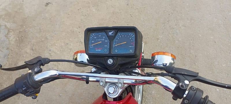 Honda 125 Karachi no 2024 3