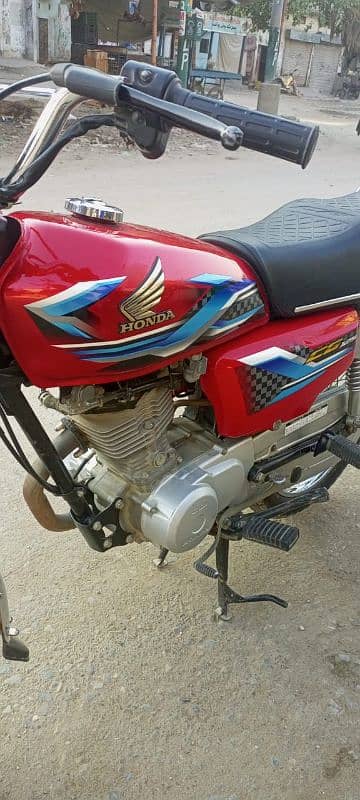 Honda 125 Karachi no 2024 4