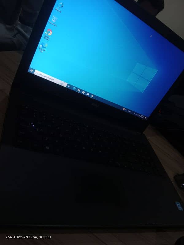 Dell Laptop i3 5th Generation 3