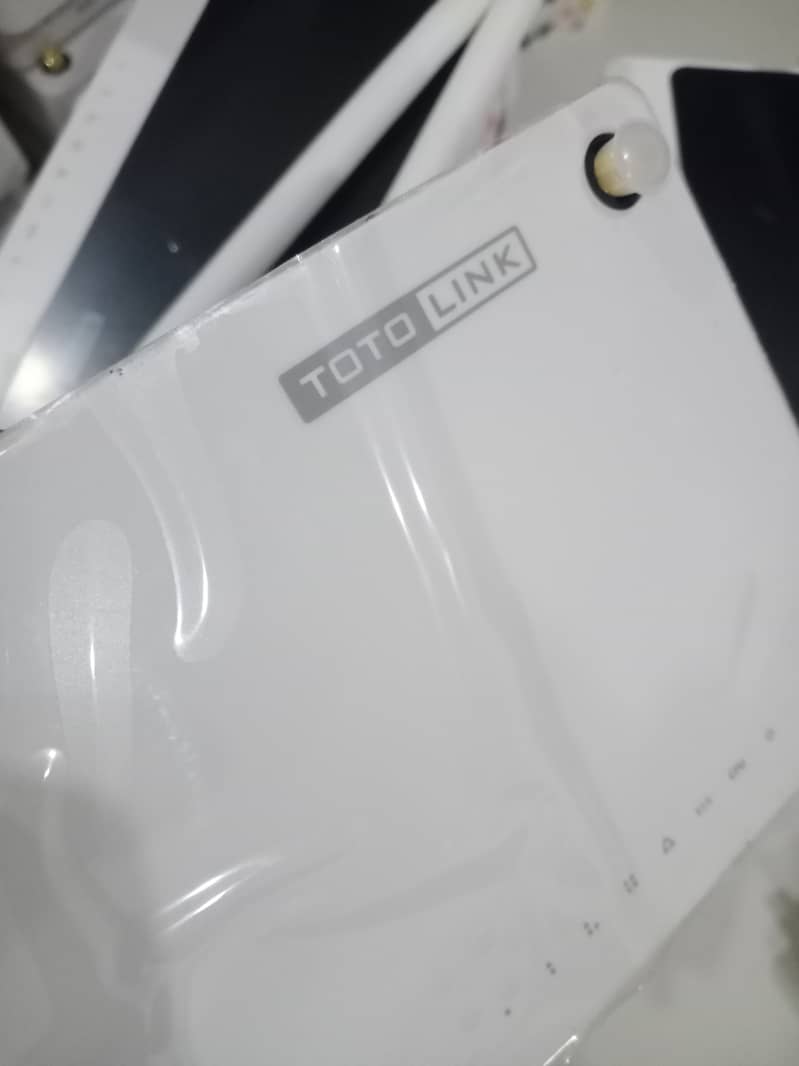 Faibr optical Tenda TP-Link totolink All Wi-Fi Ruoter 14