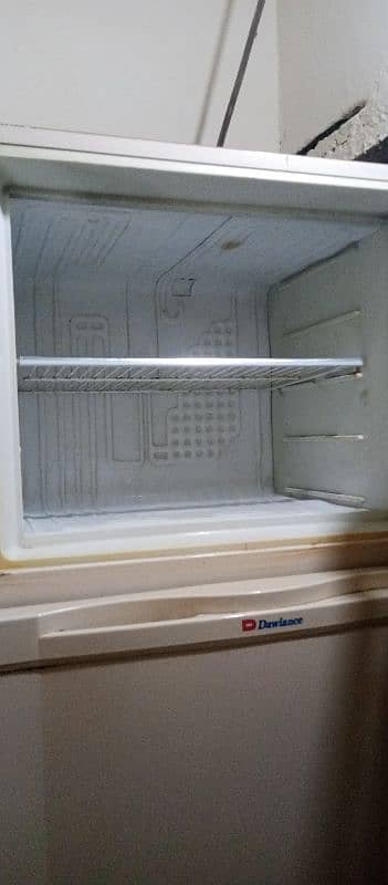 Dawlance refrigerator used condition very good 4