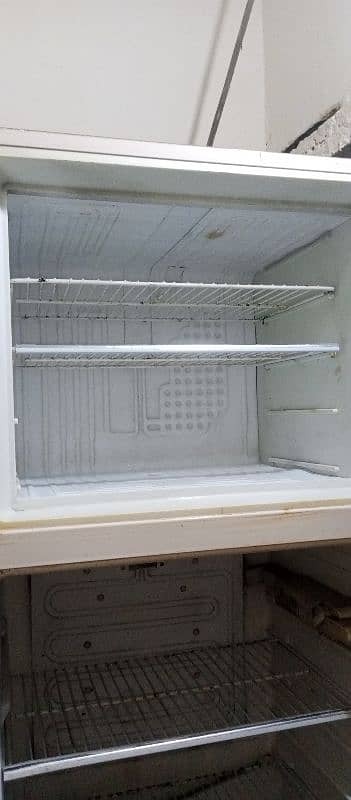 Dawlance refrigerator used condition very good 6