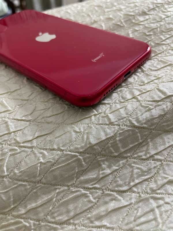 IPHONE 11 128GB Non Pta 10/10 Red 1