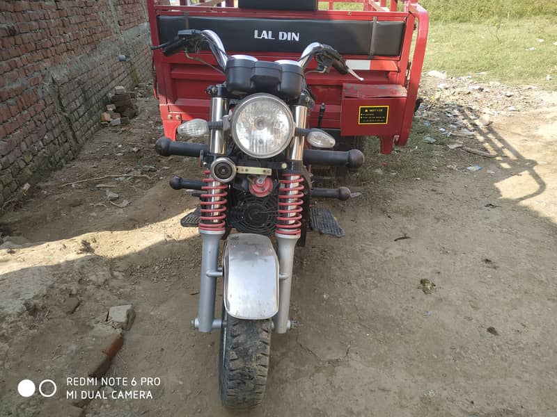 Laldin louder riksha best condition 3