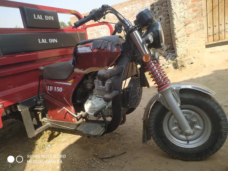 Laldin louder riksha best condition 7