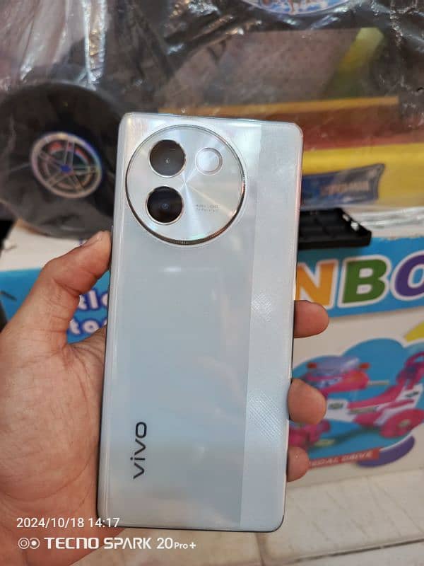 vivo v30e 8/256 condition 10/10 5