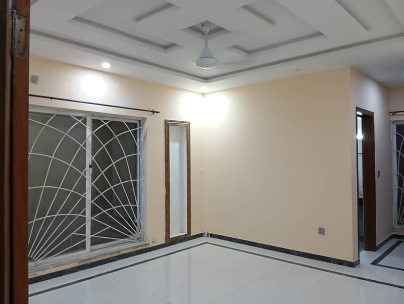 12 Marla Double Unit House Available. For Rent in G-15 Islamabad. 23