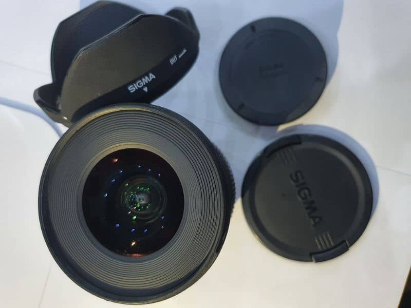 sigma lens 10 to 20 mm ex sigma dc hsm 1:4-5.6 slightly used 10/10 3