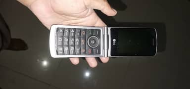 LG flap mobile keypad mobile for sale.