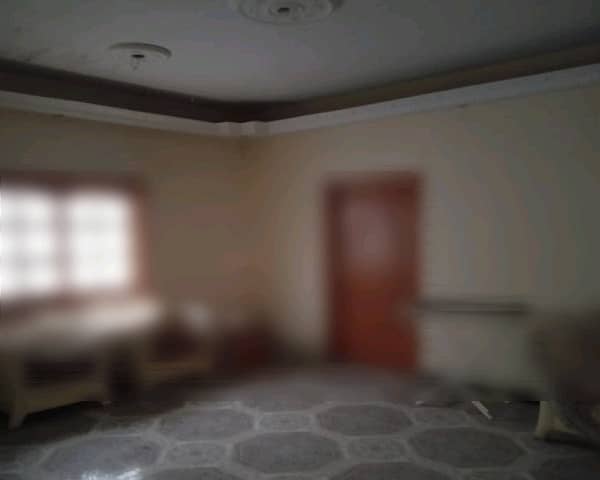 Triple Storey 240 Square Yards House For Sale In Gulshan-E-Iqbal - Block 4 Karachi 3