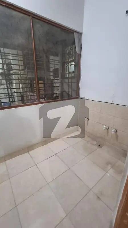 Commercial Hall For Rent First Floor 3 Bed Dd Tile Flooring 7