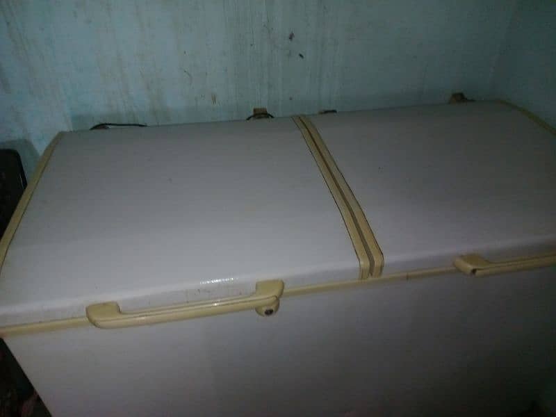 double door freezer for sell 0