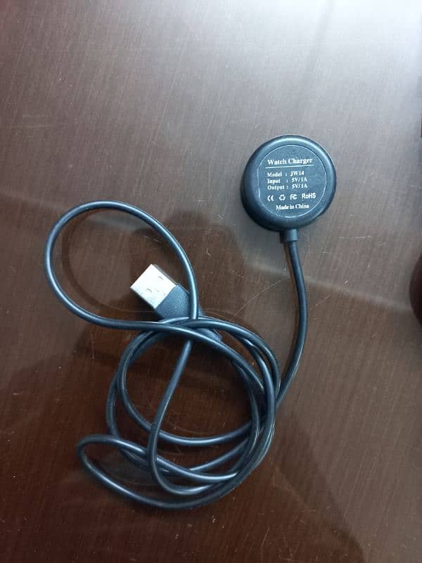 Samsung Watch 3 with Charger 6