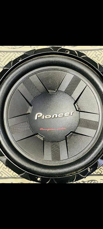 Pioneer Champion Series D4 Subwoofer w/ L Box - Dual Coil. 0