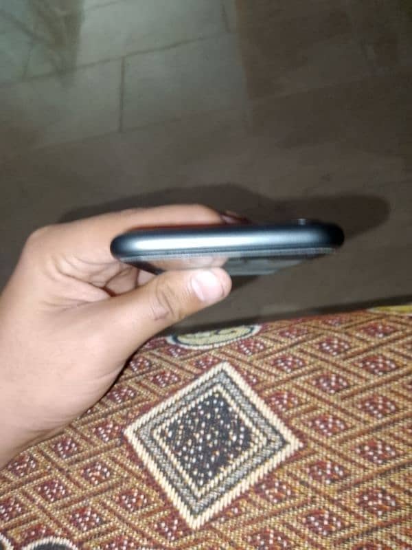 iphone 11 for sale 4