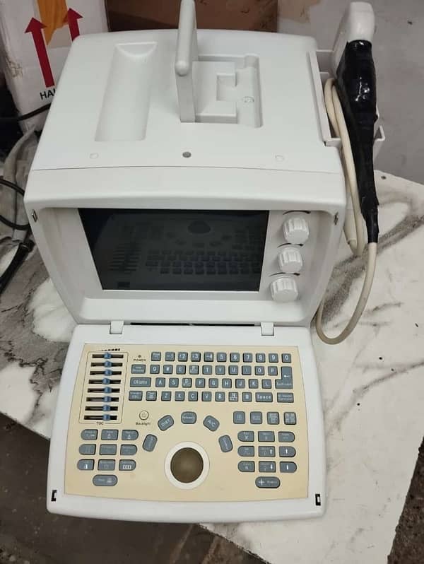 Novadex Ultrasound Machine 1