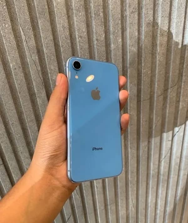 iphone xr non pta 10/10 64 gb battery health  79 0