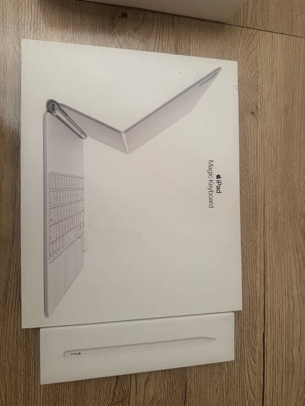 ipad pro m1 13 inch silver magic keyboard apple pencil 2