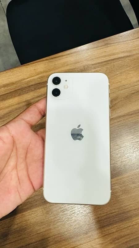 iphone 11 white colour 128 gb pta approved 2